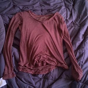 AE seriously soft perfect V long sleeve tee size XS